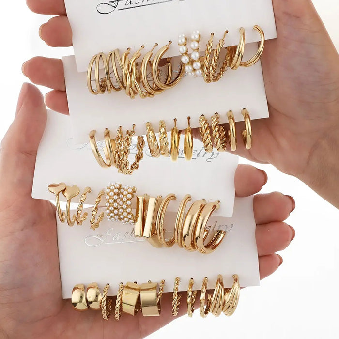 SET AROS DORADOS BIJOU 24 PARES