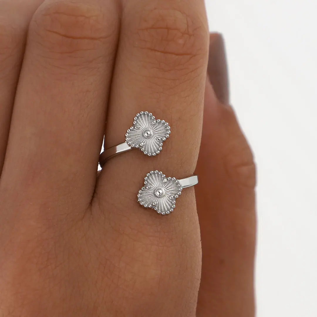 Anillo Regulable Trebol Acero Quirurgico